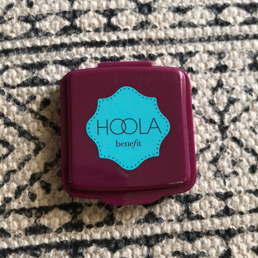 Hoola Benefit bronzing powder